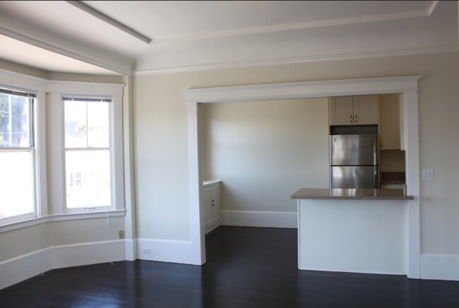 Foto del edificio - 1888 Golden Gate Ave