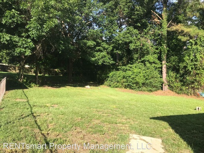Foto del edificio - 3 br, 1 bath House - 5330 Buena Vista Road