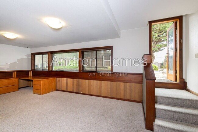 Foto del edificio - 22660 E Cliff Dr