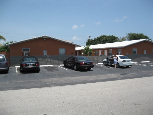 Building Photo - Oakland Park Apartments