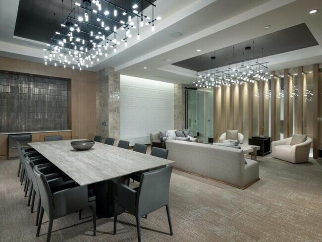 Foto del edificio - 811 Buffalo Pk Dr