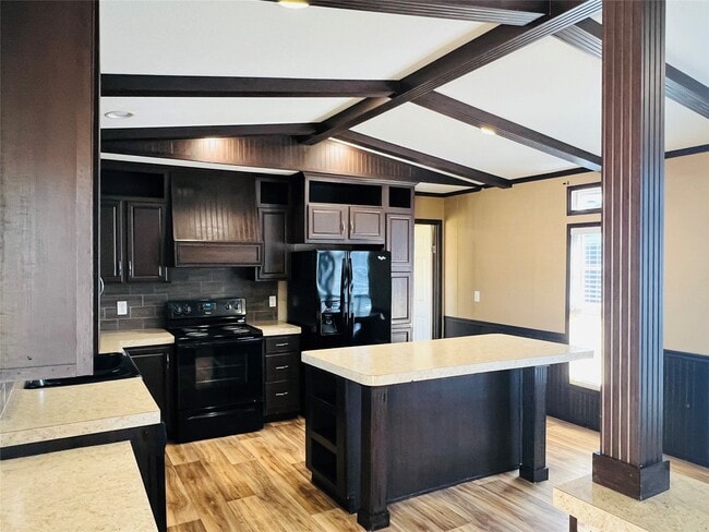 Building Photo - 21393 Ruth Dr