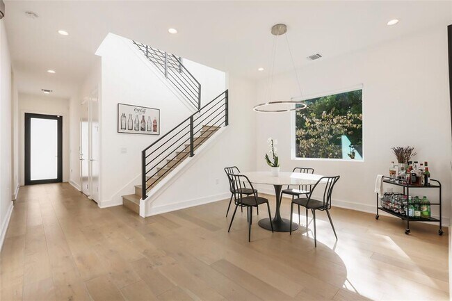 Building Photo - 5812 Harold Ct