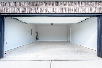 Building Photo - 8626 Blueberry Ash St