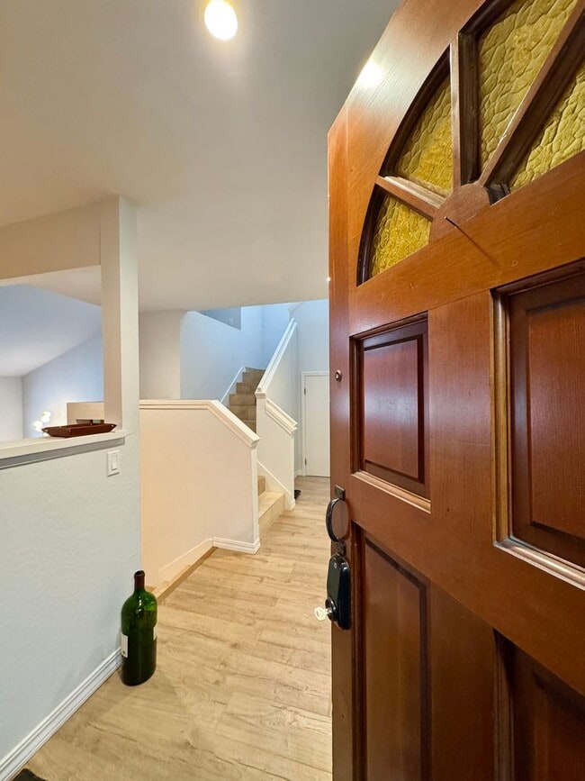 Building Photo - 2 Bedrooms, 2 Bathrooms, River Bend Condo,...
