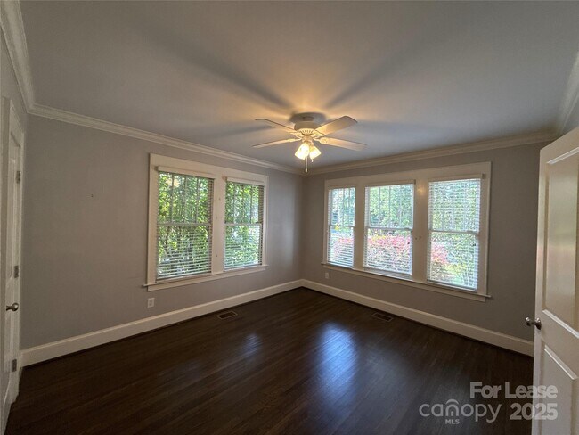 Foto del edificio - 325 Walnut Ave