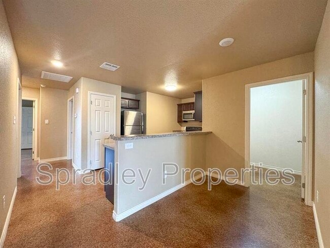 Building Photo - 1511 Kal Ct