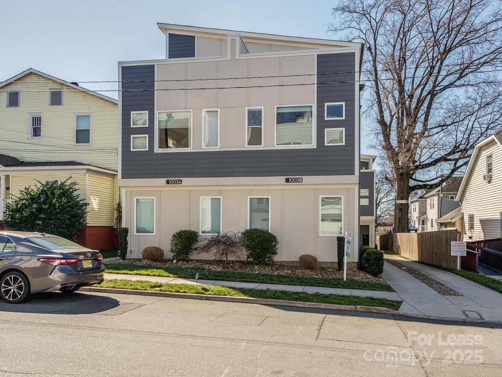 Primary Photo - 1003 Greenleaf Ave