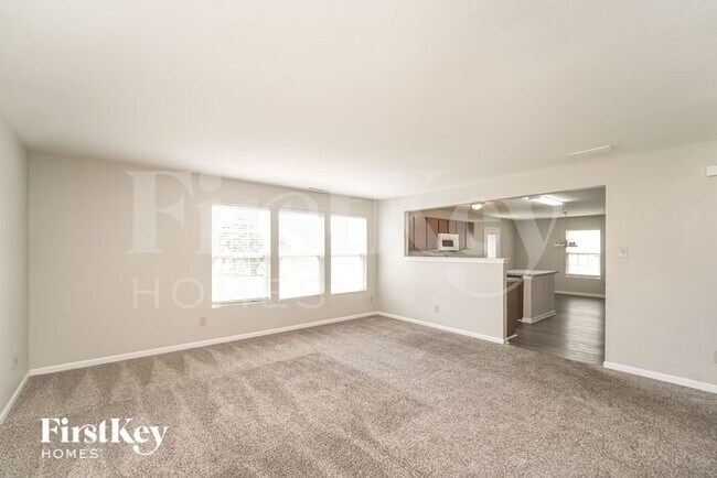 Building Photo - 1112 Rainier Ln