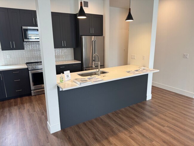 Foto del edificio - Brand New Modern Home!