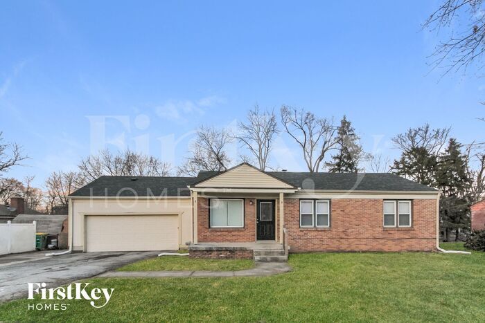 Foto principal - 6630 W 10th St
