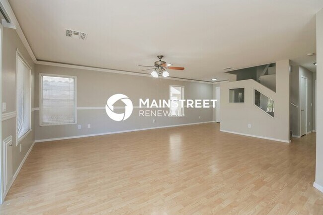 Foto del edificio - 4 Bedroom Pet-Friendly Home in Buckeye, AZ with Main Street Renewal