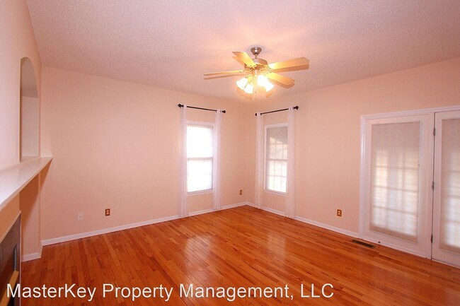 Foto del edificio - 3 br, 2.5 bath House - 1320 Cane Creek Dr