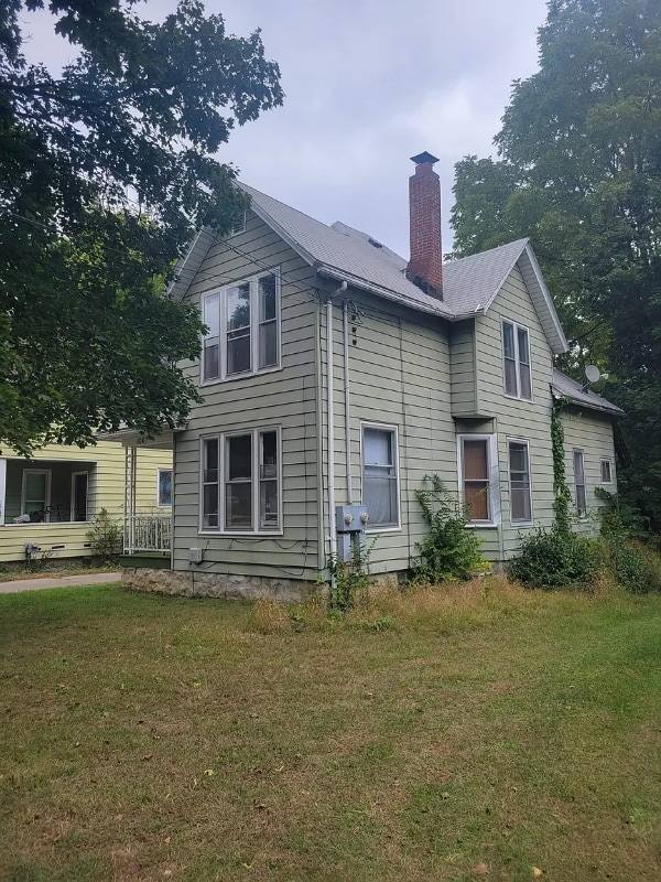 Building Photo - 1007 1st St