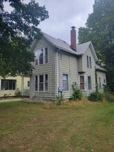 Building Photo - 1007 1st St