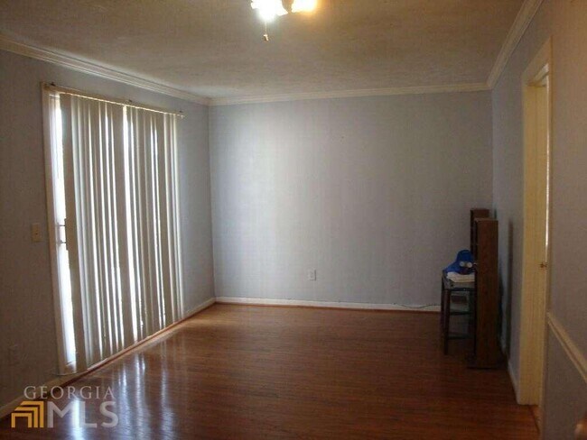 Foto del edificio - 2805 Northeast Expy