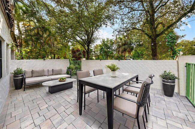 Foto del edificio - 2900 Hidden Harbour Ct