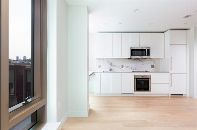 Foto del edificio - 135 Seaport Blvd