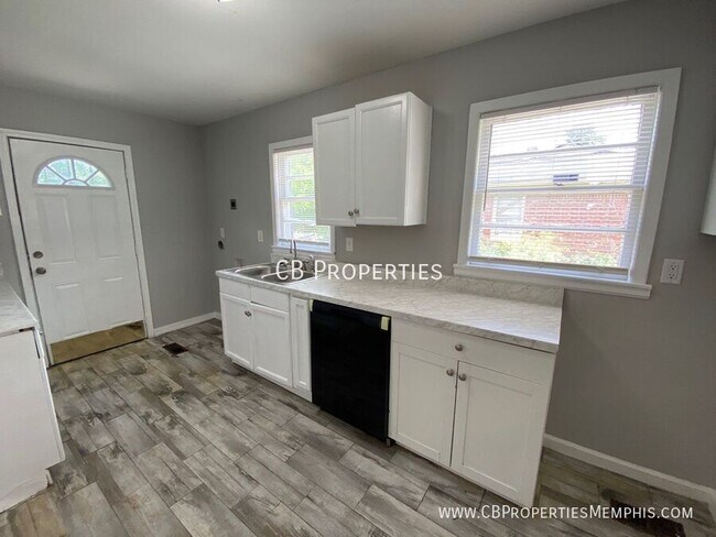 Building Photo - 3492 Venable Rd