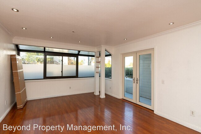 Foto del edificio - 2 br, 2 bath House - 1940 3rd Ave Unit 101