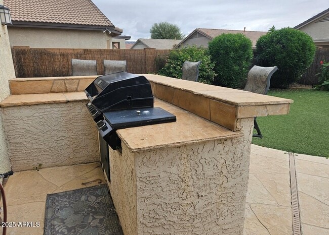 Foto del edificio - 16833 W Bradford Way