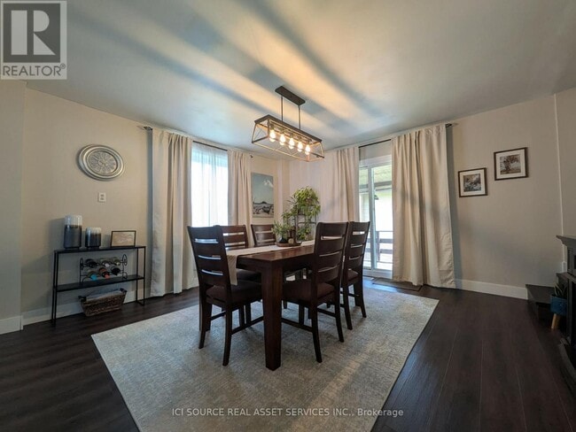 Building Photo - 151 Singleton Dr