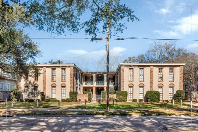 Foto del edificio - 1504 Dauphin St