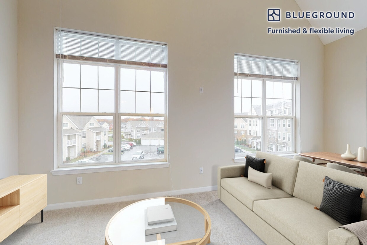 Foto principal - 40 Riverpath Dr