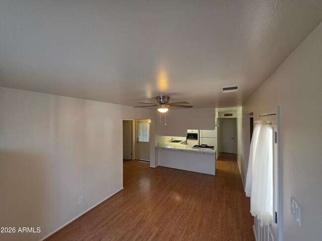 Foto del edificio - 1309 W 14th St