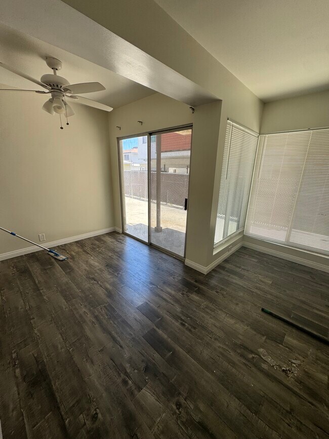 Foto del edificio - 12230 Manor Dr
