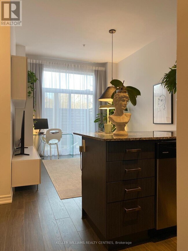 11611 Yonge St, Richmond Hill, ON L4E 1G2 House for Rent in Richmond Hill, ON