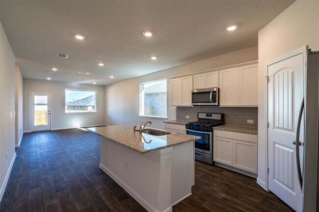 Building Photo - 233 Brooklyn Dr