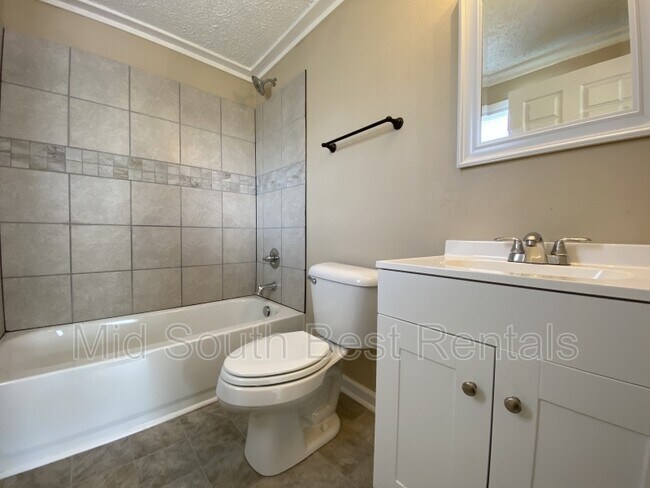 Building Photo - 5420 Blueberry Dr