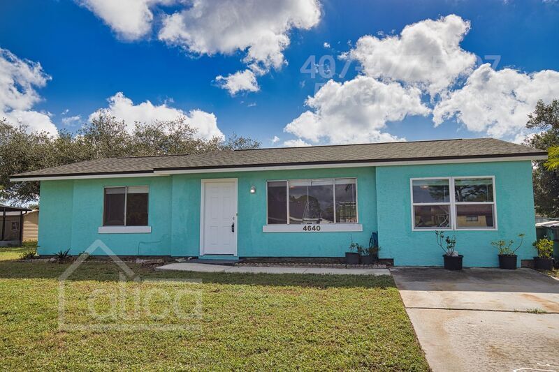 Foto principal - 4640 Pan American Blvd