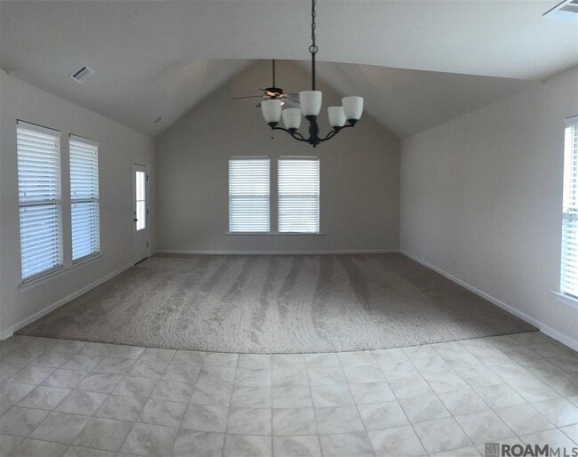 Building Photo - 1418 Gardenia Ln