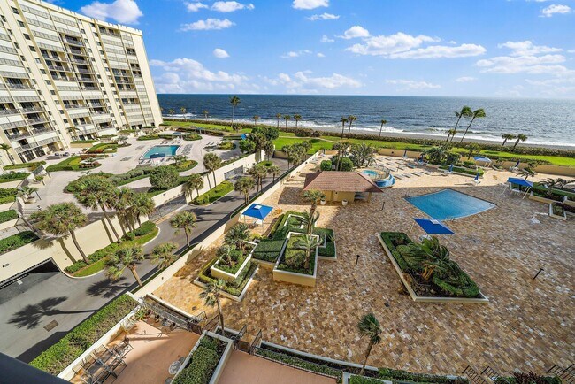 Foto del edificio - 100 Ocean Trail Way