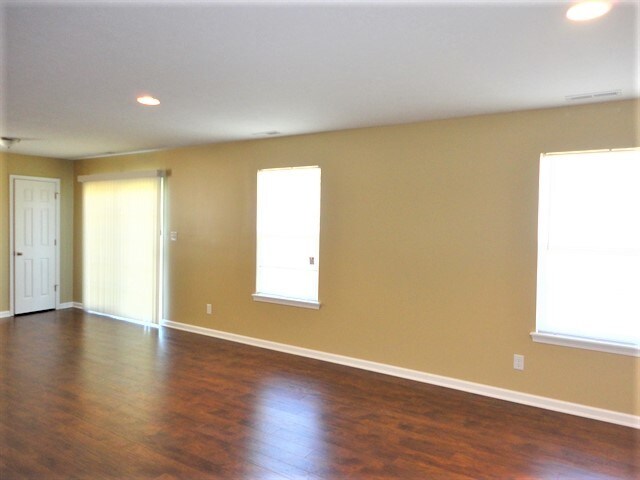 Foto del edificio - 4070 Magnolia Drive