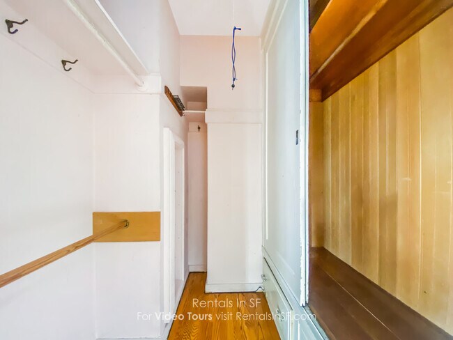 Foto del edificio - 3400 Baker St