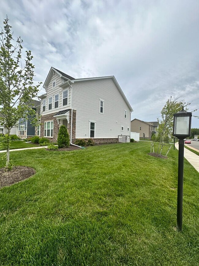 Foto del edificio - 3031 Farmstead Mill Dr