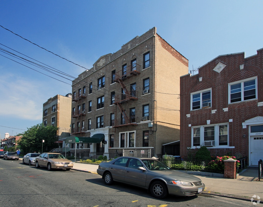 2239 85th street - 2239 85th St