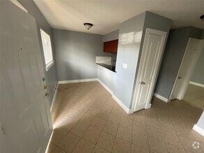 Building Photo - 1914 Hearthstone Dr