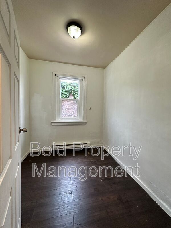 Foto del edificio - 628-630 Chestnut St.