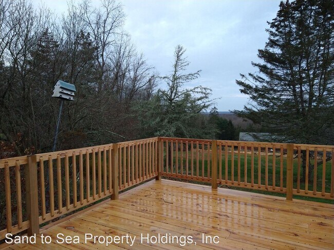 Building Photo - 4 br, 1.5 bath House - 55 Bogel Road