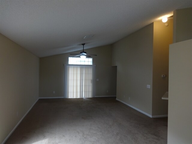 Foto del edificio - 1512 Ashleigh St