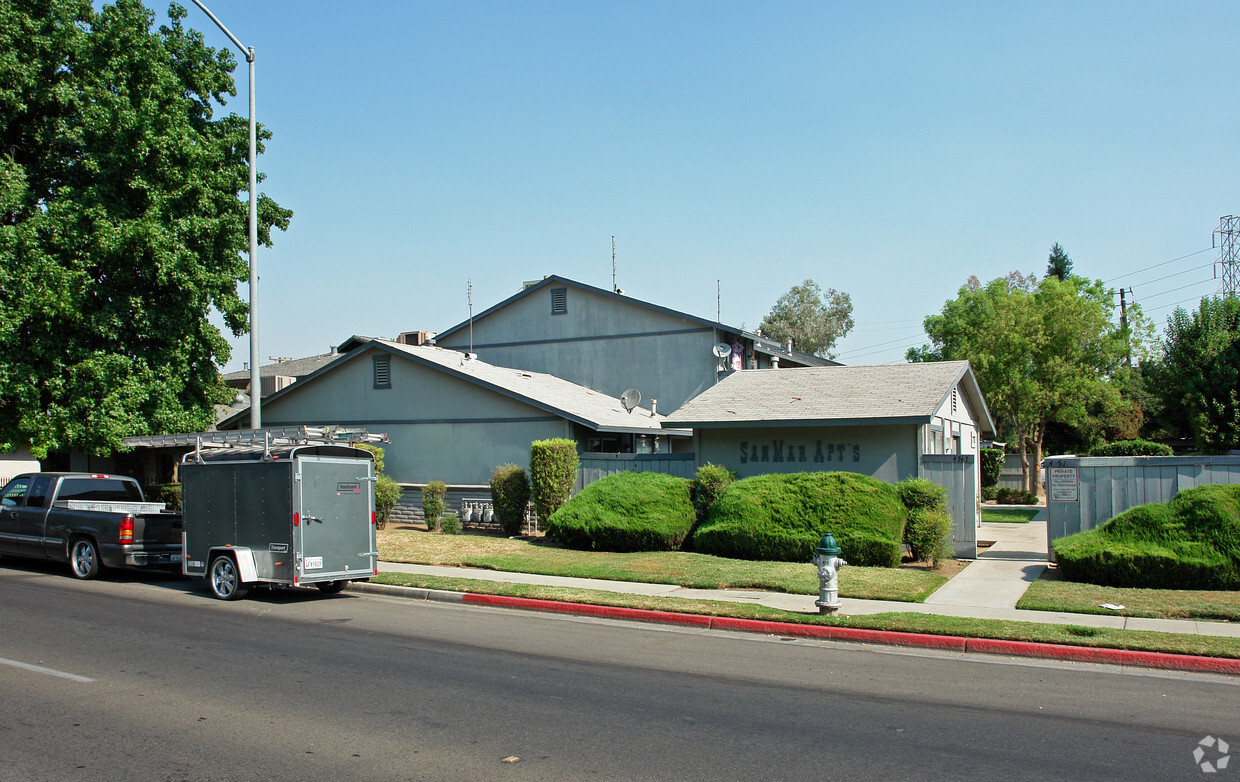 Building Photo - 4751 E Mckinley Ave