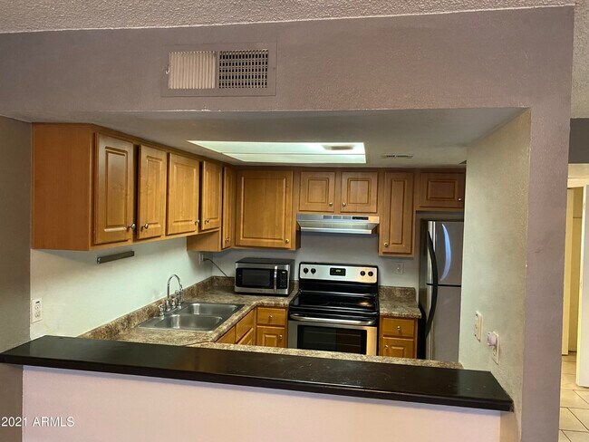 Foto del edificio - 3810 N Maryvale Pkwy