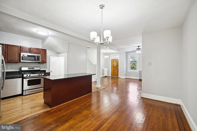 Foto del edificio - 4605 Georgia Ave NW