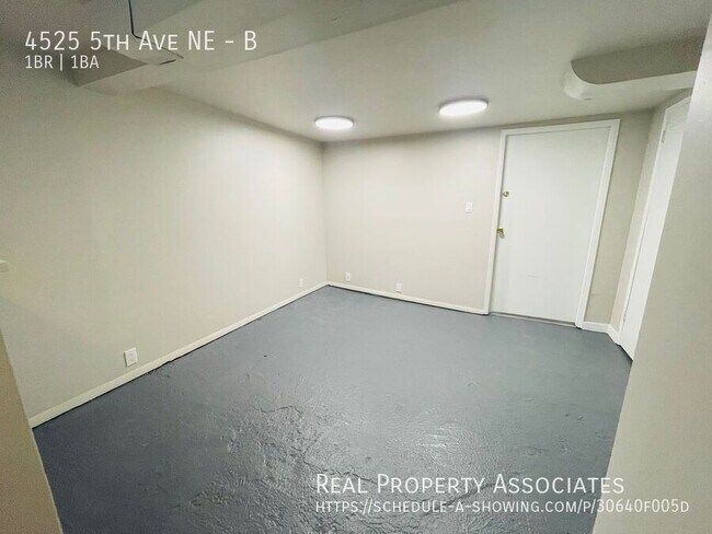 Building Photo - Affordable 1 bed w/onsite laundry