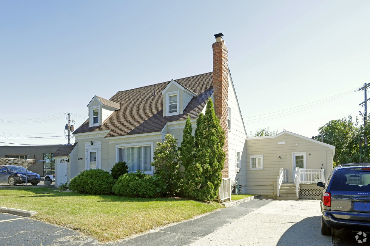Foto principal - 2961 Prynne St