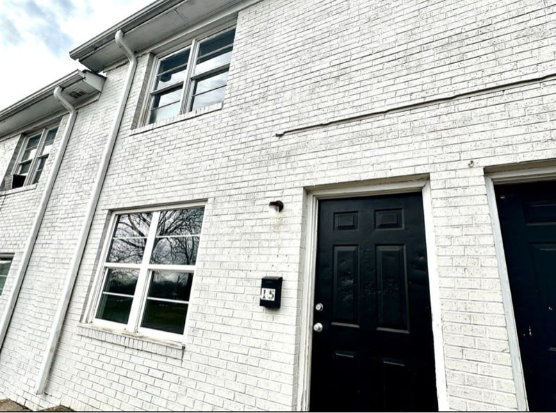 Primary Photo - 55 Monroe St